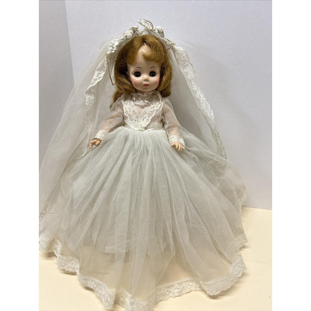 Vintage Madame Alexander 14"  Bride Doll #1570 Red Hair Green Eyes 1970s Wedding